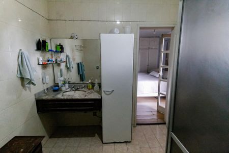 Casa à venda com 227m², 3 quartos e 4 vagasBanheiro da Suíte 1