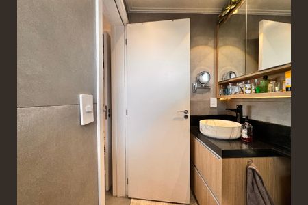 Apartamento à venda com 65m², 2 quartos e 2 vagasBanheiro da Suíte