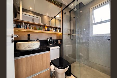 Apartamento à venda com 65m², 2 quartos e 2 vagasBanheiro da Suíte