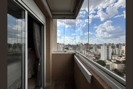 Apartamento à venda com 65m², 2 quartos e 2 vagasSacada da suíte 