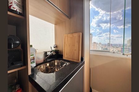 Apartamento à venda com 65m², 2 quartos e 2 vagasLavanderia