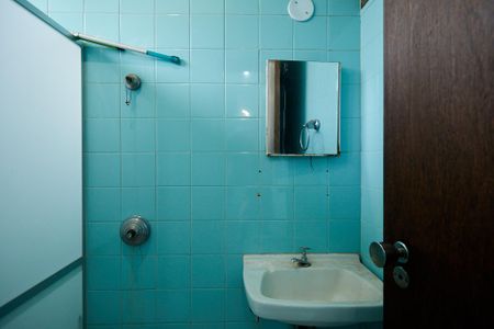 Apartamento à venda com 320m², 4 quartos e 2 vagas Apartamento à venda com 320m², 4 quartos e 2 vagasÁrea de Serviço