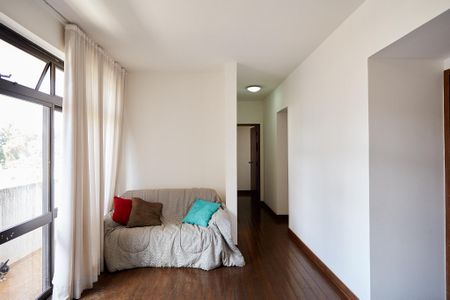 Apartamento à venda com 320m², 4 quartos e 2 vagas Apartamento à venda com 320m², 4 quartos e 2 vagasHall
