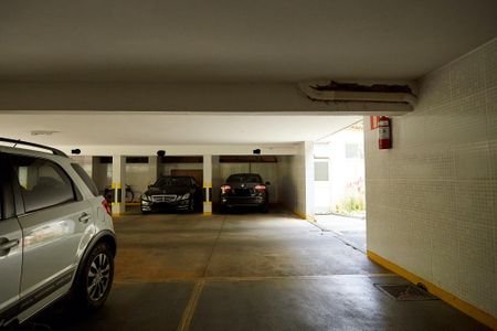 Apartamento à venda com 320m², 4 quartos e 2 vagas Apartamento à venda com 320m², 4 quartos e 2 vagasÁrea comum