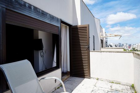 Apartamento à venda com 320m², 4 quartos e 2 vagas Apartamento à venda com 320m², 4 quartos e 2 vagasVaranda do Quarto