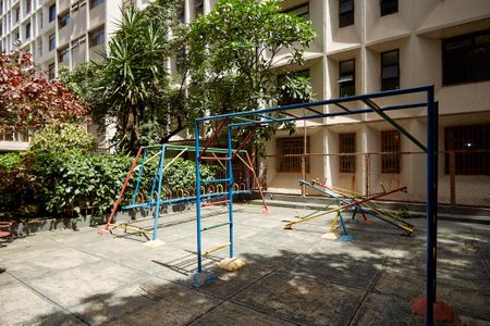 Apartamento à venda com 320m², 4 quartos e 2 vagas Apartamento à venda com 320m², 4 quartos e 2 vagasÁrea comum