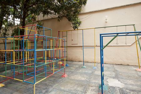 Apartamento à venda com 320m², 4 quartos e 2 vagas Apartamento à venda com 320m², 4 quartos e 2 vagasÁrea comum