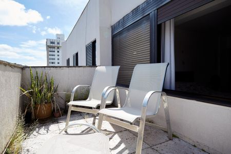 Apartamento à venda com 320m², 4 quartos e 2 vagas Apartamento à venda com 320m², 4 quartos e 2 vagasVaranda do Quarto