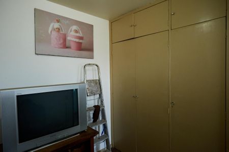 Apartamento à venda com 320m², 4 quartos e 2 vagas Apartamento à venda com 320m², 4 quartos e 2 vagasQuarto de Serviço