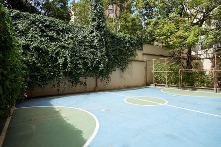 Apartamento à venda com 320m², 4 quartos e 2 vagas Apartamento à venda com 320m², 4 quartos e 2 vagasÁrea comum