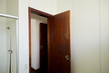 Apartamento à venda com 320m², 4 quartos e 2 vagas Apartamento à venda com 320m², 4 quartos e 2 vagasBanheiro