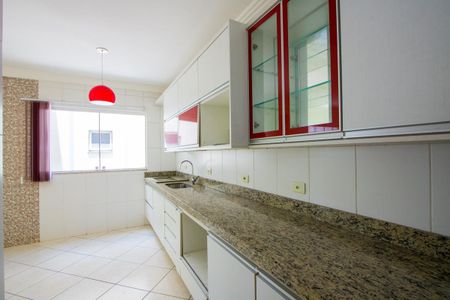 Apartamento à venda com 152m², 3 quartos e 2 vagas Apartamento à venda com 152m², 3 quartos e 2 vagasCozinha