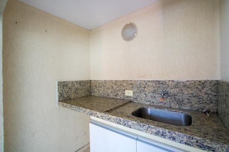 Apartamento à venda com 152m², 3 quartos e 2 vagas Apartamento à venda com 152m², 3 quartos e 2 vagasÁrea de serviço