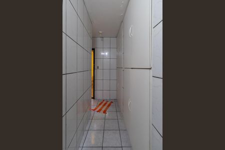 Casa à venda com 200m², 2 quartos e 3 vagas Casa à venda com 200m², 2 quartos e 3 vagasCozinha - Armários