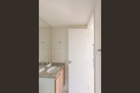 Apartamento à venda com 49m², 2 quartos e 1 vaga Apartamento à venda com 49m², 2 quartos e 1 vagaBanheiro