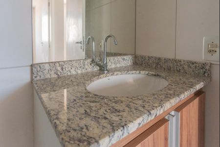 Apartamento à venda com 49m², 2 quartos e 1 vaga Apartamento à venda com 49m², 2 quartos e 1 vagaBanheiro
