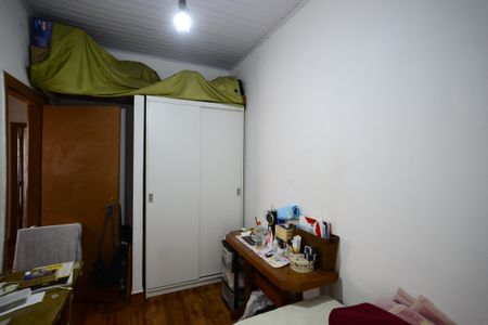 Casa à venda com 102m², 3 quartos e 1 vagaQuarto