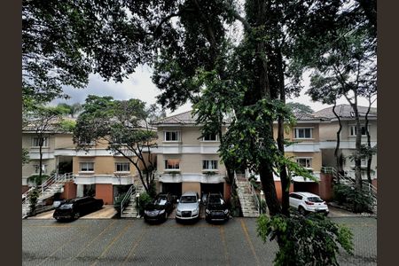 Casa de condomínio à venda com 224m², 4 quartos e 5 vagas Casa de condomínio à venda com 224m², 4 quartos e 5 vagasVista Suíte 2