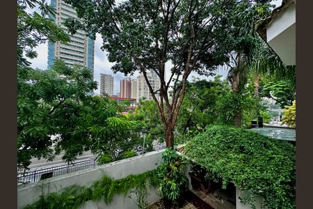Casa de condomínio à venda com 224m², 4 quartos e 5 vagas Casa de condomínio à venda com 224m², 4 quartos e 5 vagasVista Suíte 1