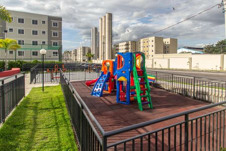Apartamento para alugar com 42m², 2 quartos e 1 vaga Apartamento para alugar com 42m², 2 quartos e 1 vagaÁrea comum - Playground