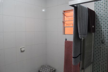Casa à venda com 180m², 4 quartos e 3 vagasBanheiro da Suíte 2