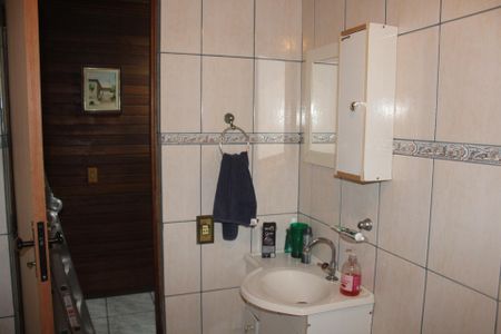 Casa à venda com 180m², 4 quartos e 3 vagasBanheiro