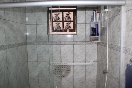 Casa à venda com 180m², 4 quartos e 3 vagasBanheiro da Suíte 1