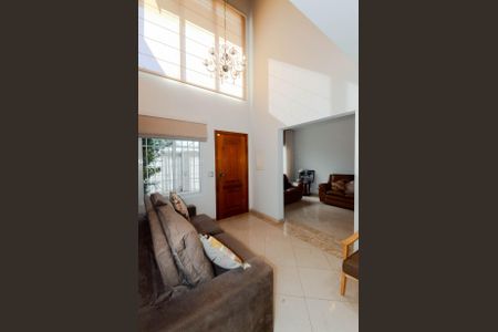 Casa à venda com 175m², 3 quartos e 3 vagasSala