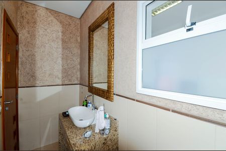 Casa à venda com 175m², 3 quartos e 3 vagasLavabo