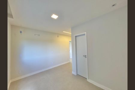 Casa de condomínio à venda com 180m², 4 quartos e 2 vagas Casa de condomínio à venda com 180m², 4 quartos e 2 vagasSuíte 3