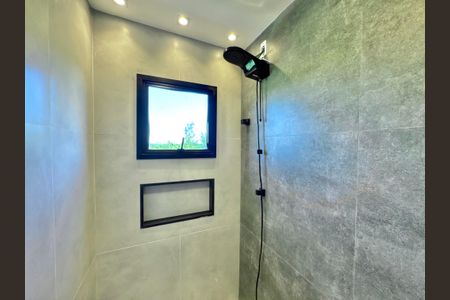 Casa de condomínio à venda com 180m², 4 quartos e 2 vagas Casa de condomínio à venda com 180m², 4 quartos e 2 vagasSuíte 2 - Banheiro