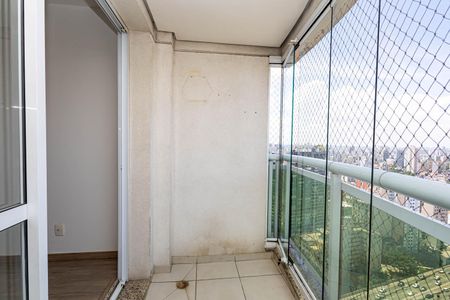 Apartamento à venda com 64m², 2 quartos e 1 vaga Apartamento à venda com 64m², 2 quartos e 1 vagaVaranda