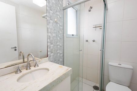 Apartamento à venda com 64m², 2 quartos e 1 vaga Apartamento à venda com 64m², 2 quartos e 1 vagaBanheiro da Suíte 1