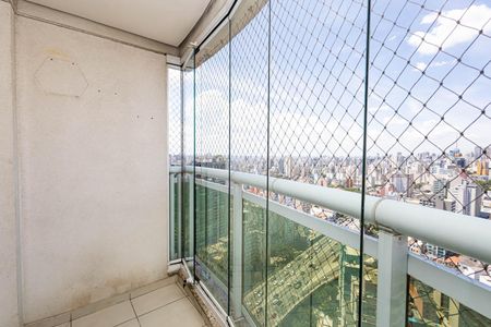 Apartamento à venda com 64m², 2 quartos e 1 vaga Apartamento à venda com 64m², 2 quartos e 1 vagaVaranda