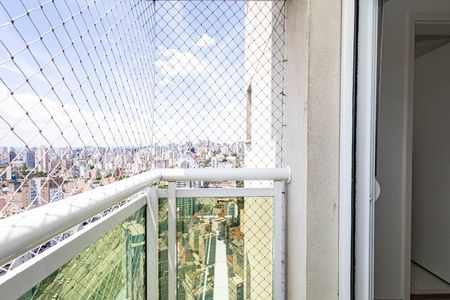 Apartamento à venda com 64m², 2 quartos e 1 vaga Apartamento à venda com 64m², 2 quartos e 1 vagaSacada da Suíte 1