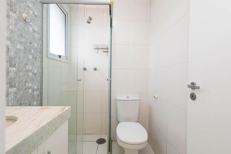 Apartamento à venda com 64m², 2 quartos e 1 vaga Apartamento à venda com 64m², 2 quartos e 1 vagaBanheiro da Suíte 1