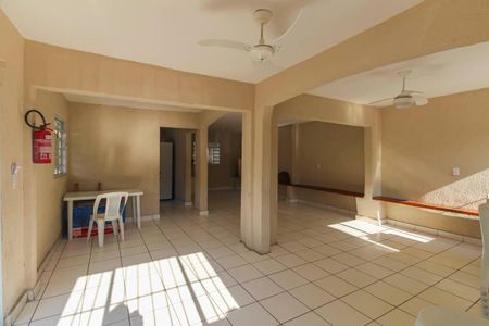 Apartamento à venda com 45m², 2 quartos e 1 vaga Apartamento à venda com 45m², 2 quartos e 1 vagaÁrea comum - Salão de festas