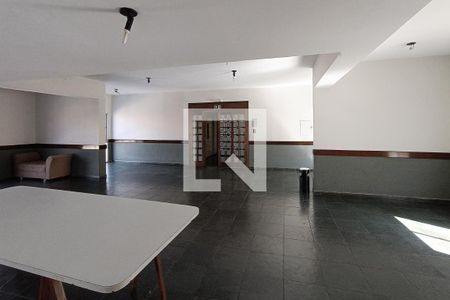 Apartamento à venda com 72m², 2 quartos e 1 vaga Apartamento à venda com 72m², 2 quartos e 1 vagaÁrea comum - Salão de festas