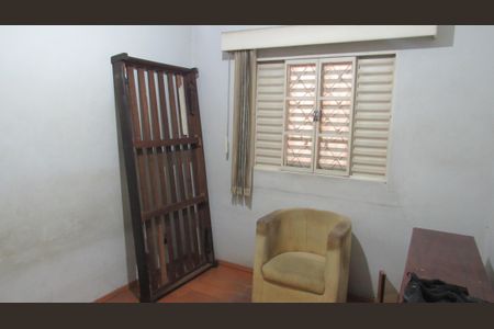 Casa à venda com 175m², 3 quartos e 2 vagasQuarto