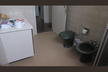 Casa à venda com 175m², 3 quartos e 2 vagasBanheiro