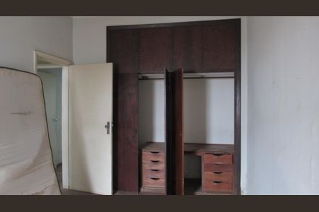 Casa à venda com 175m², 3 quartos e 2 vagasQuarto