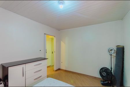 Casa à venda com 170m², 5 quartos e 2 vagas Casa à venda com 170m², 5 quartos e 2 vagasQuarto 4