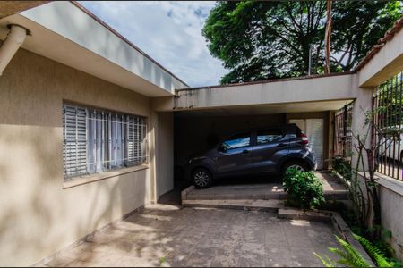 Casa à venda com 170m², 5 quartos e 2 vagas Casa à venda com 170m², 5 quartos e 2 vagasGaragem