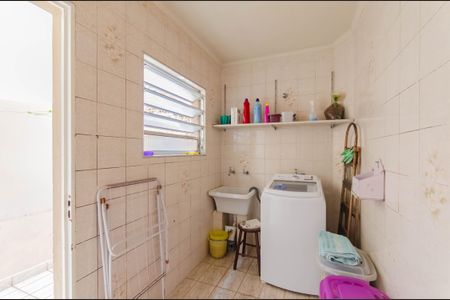 Casa à venda com 170m², 5 quartos e 2 vagas Casa à venda com 170m², 5 quartos e 2 vagasÁrea de Serviço