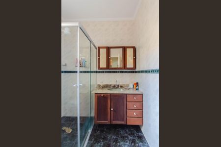 Casa à venda com 170m², 5 quartos e 2 vagas Casa à venda com 170m², 5 quartos e 2 vagasBanheiro da Suíte