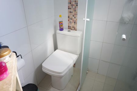 Casa de condomínio à venda com 217m², 3 quartos e 2 vagasBanheiro do Quarto 1