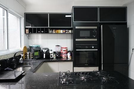 Casa de condomínio à venda com 217m², 3 quartos e 2 vagasCozinha