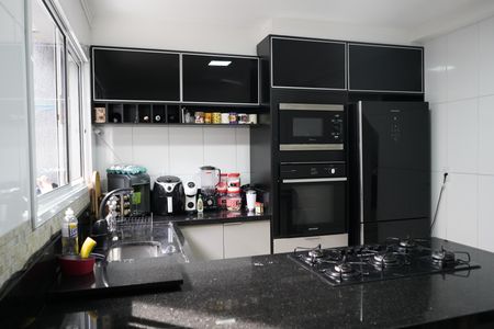 Casa de condomínio à venda com 217m², 3 quartos e 2 vagasCozinha