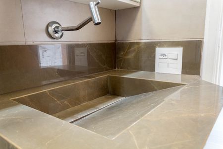 Apartamento à venda com 48m², 2 quartos e 1 vaga Apartamento à venda com 48m², 2 quartos e 1 vagaBanheiro