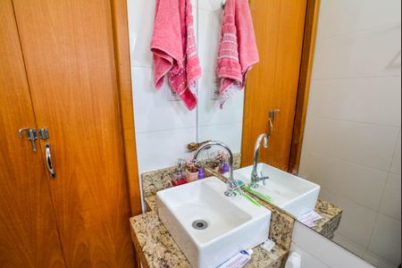 Apartamento à venda com 100m², 2 quartos e 2 vagas Apartamento à venda com 100m², 2 quartos e 2 vagasBanheiro Social